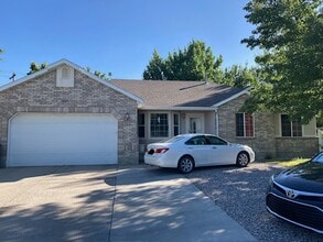 Building Photo - 4623 Barnsley Ln