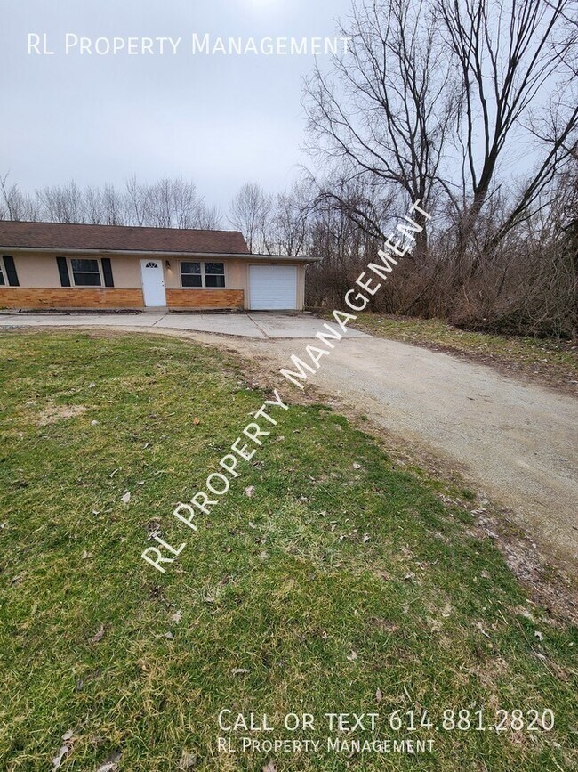 Building Photo - Beautifully remodeled 2 bedroom 1 bathroom...