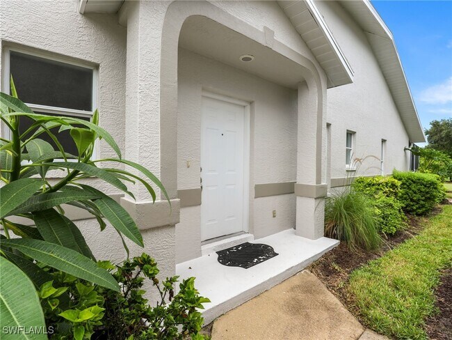 Building Photo - 1856 W Crown Pointe Blvd