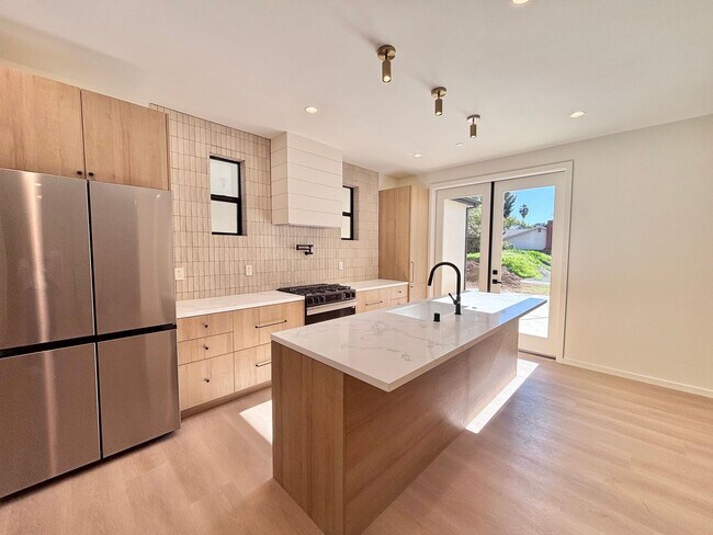 Foto del edificio - 17852 Saticoy St