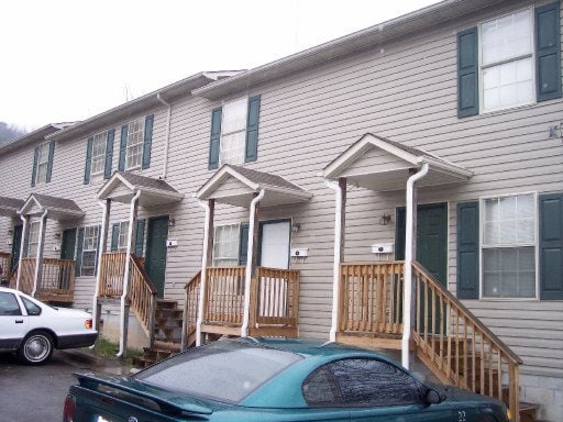 Building Photo - 251 Chickamauga Ave