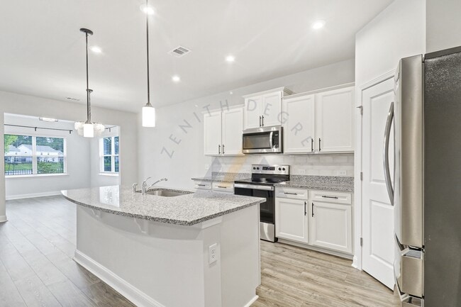 Building Photo - 124 Danner Dr