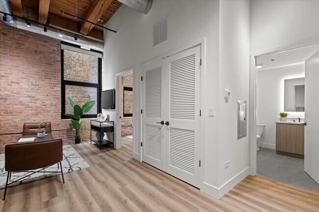 Foto del edificio - 153 W Ohio St