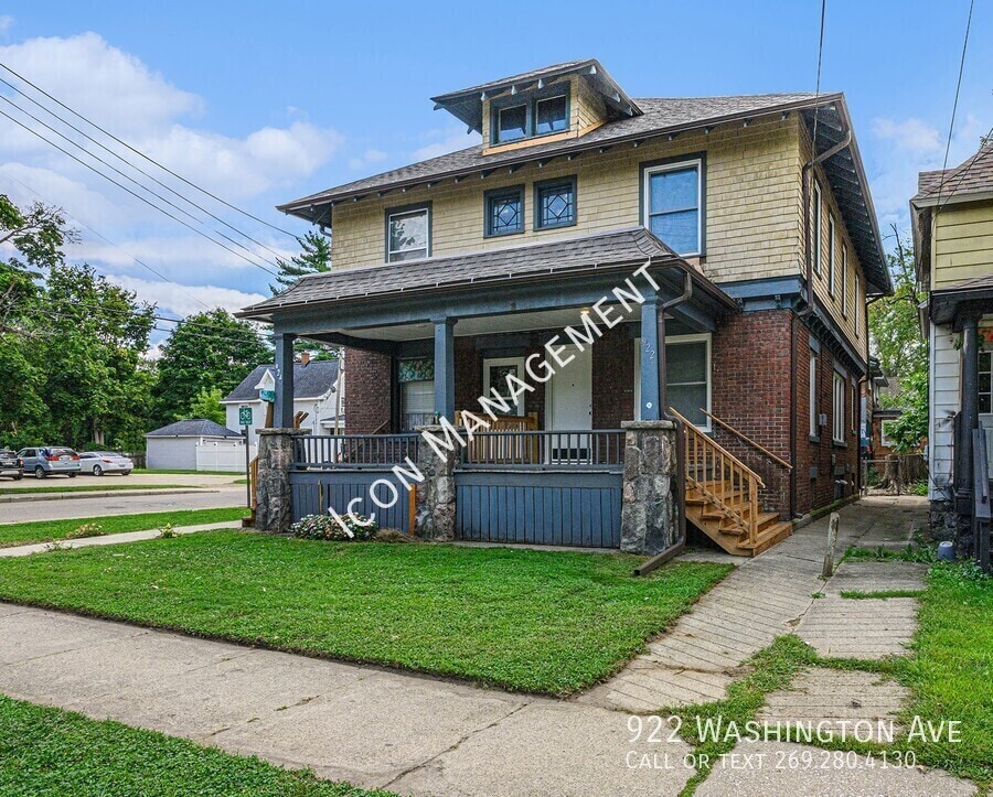 Primary Photo - 922 Washington Ave