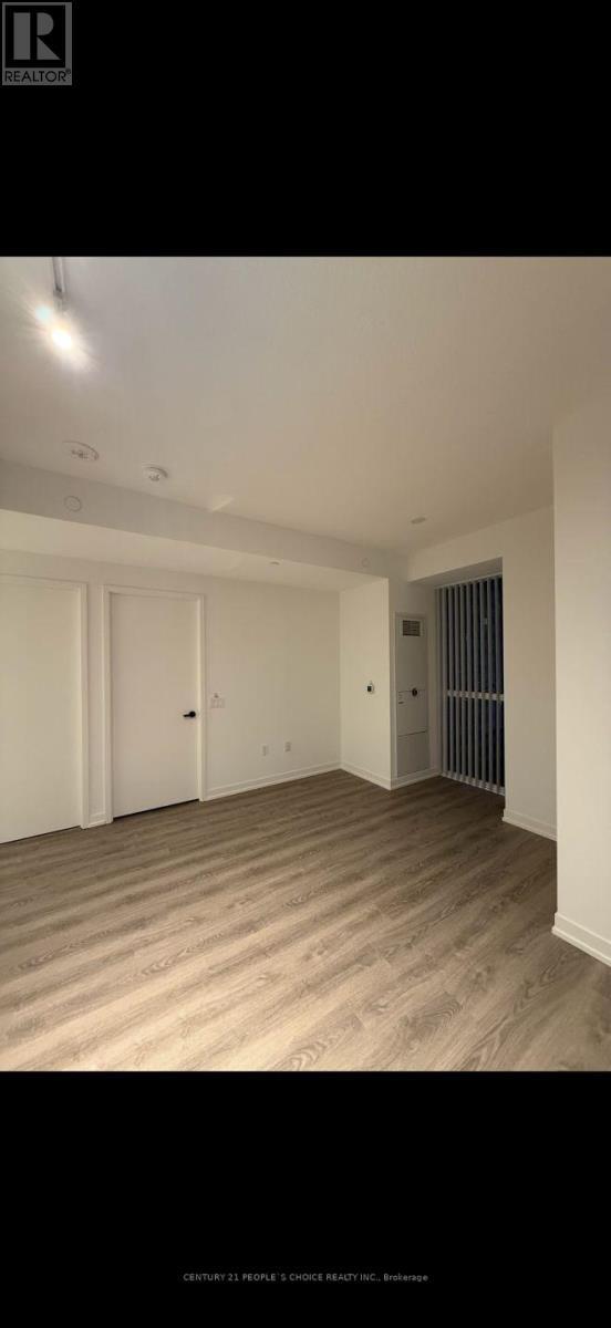 Photo du bâtiment - 8 Interchange Wy