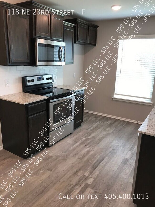 Foto del edificio - 118 NE 23rd St
