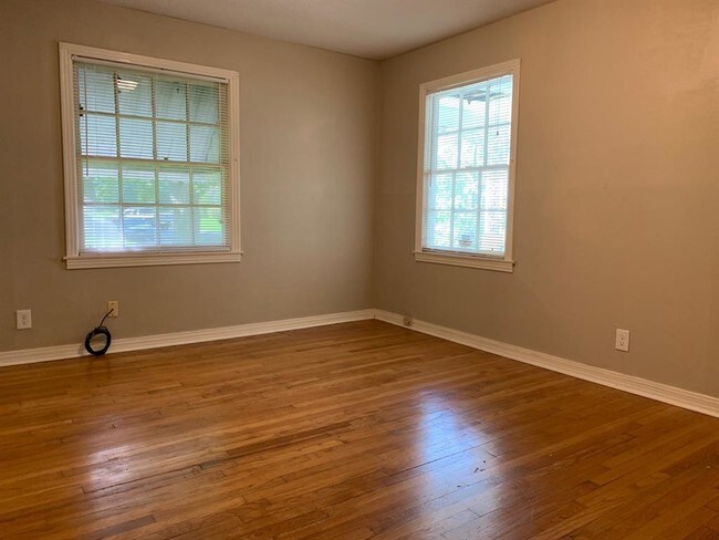 Foto del edificio - 4803 Marietta Ln