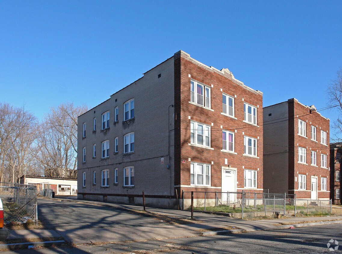 Foto del edificio - 228-230 Mather St