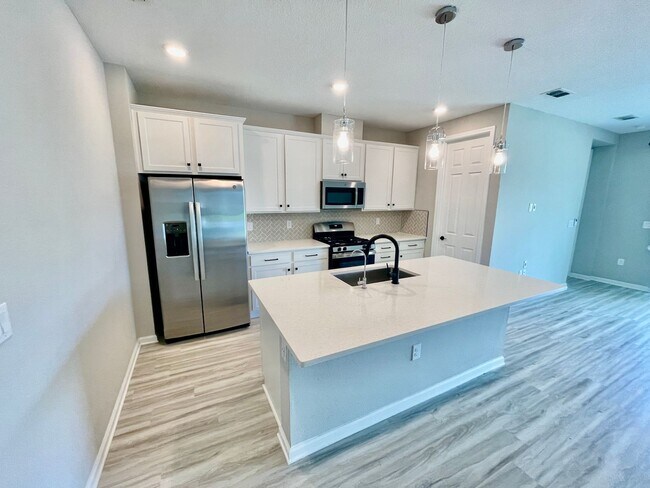 Foto del edificio - 75920 Saffron Ln