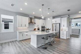 Building Photo - 4705 Arboretum Cir