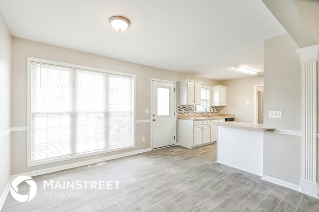 Building Photo - 60 Knottingham Ct