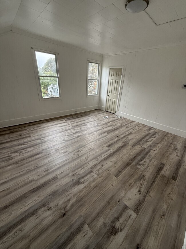 Foto del edificio - 97 W 8th St