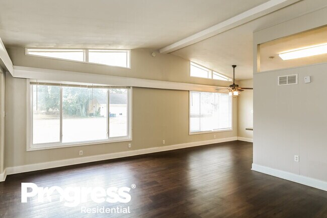 Building Photo - 708 46th St Ct E