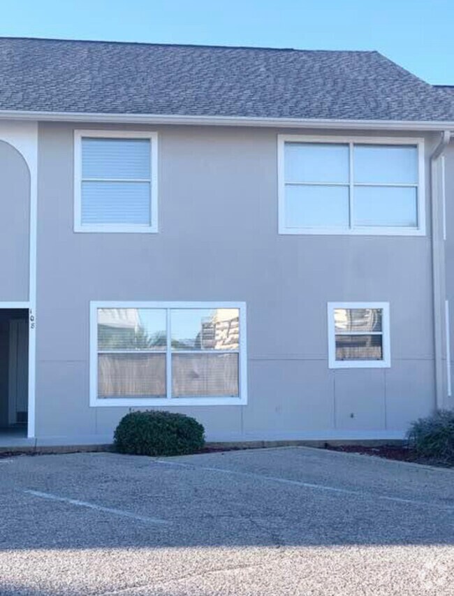 Destin Pointe Apartments under 1,500 Destin, FL 2 Rentals