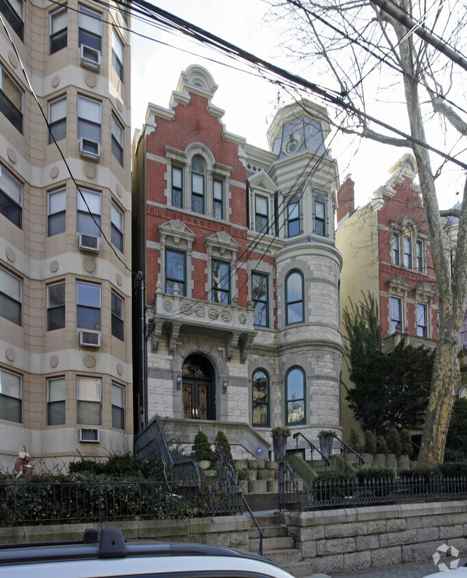 925 Hudson St Hoboken NJ 07030 Rentals In Hoboken At 925 Hudson St 