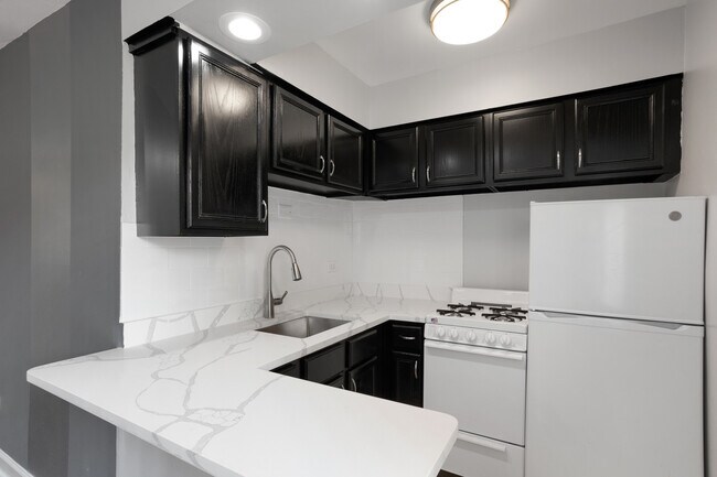 Foto del edificio - 6758 N Sheridan Rd
