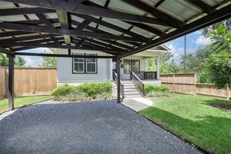 Building Photo - 1102 Bingham St