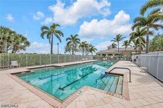 Building Photo - 8693 Querce Ct