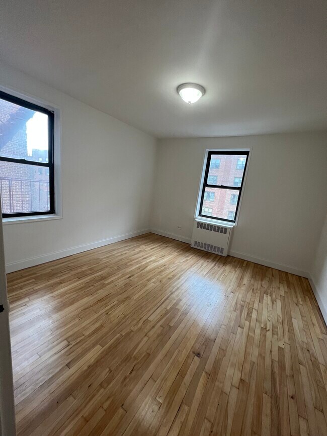 BEDROOM - 3440 78th St