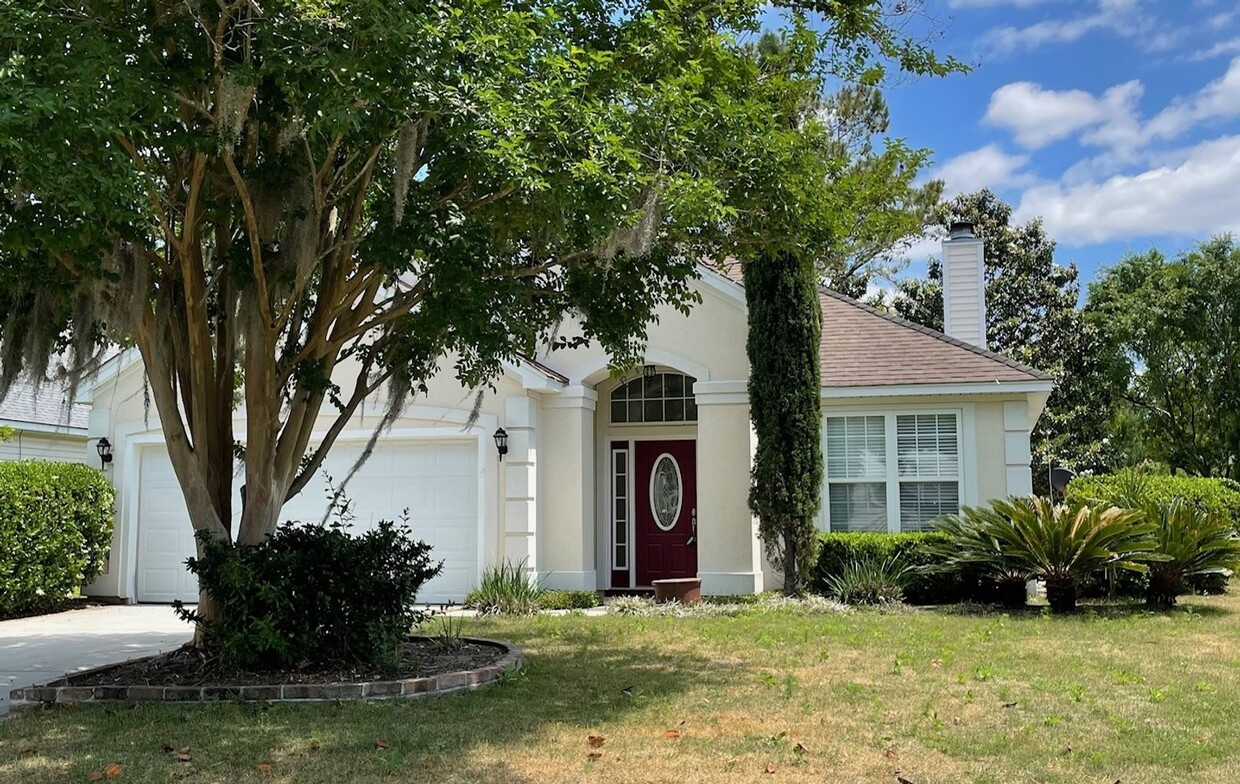Primary Photo - Wonderful One-Level Home in The Traditions