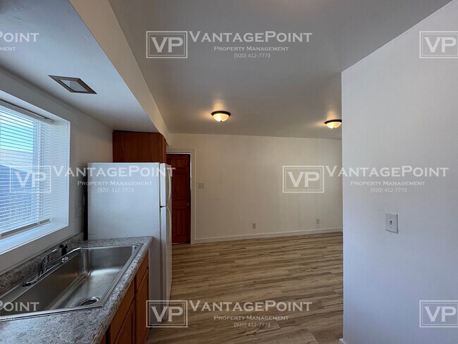 Building Photo - 2106 Thomas St