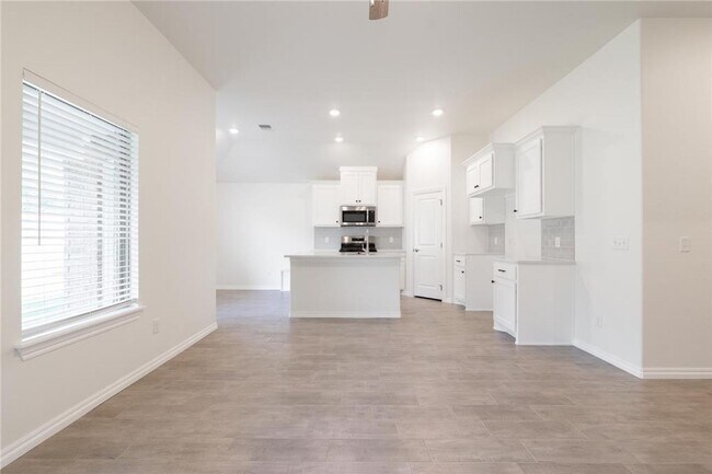 Foto del edificio - Brand New Taber Home + Norman + 3 Bedrooms...