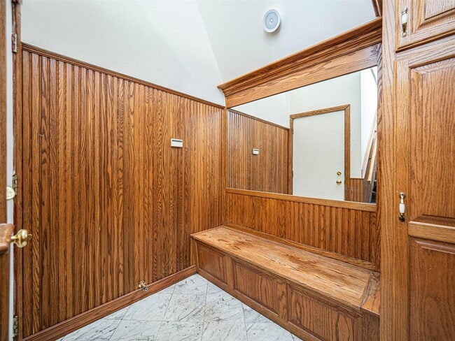 Building Photo - 16 Forino Ln