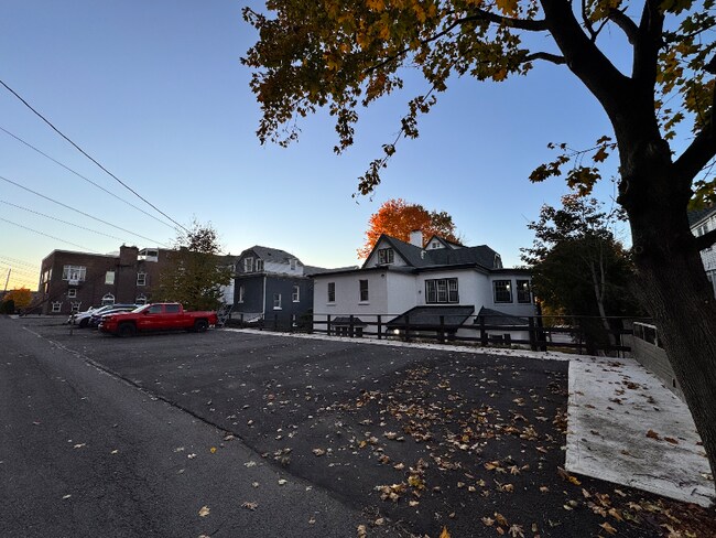 Foto del edificio - 630 Jefferson Ave