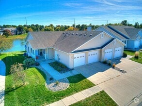 Building Photo - 2820 Buckingham Ct