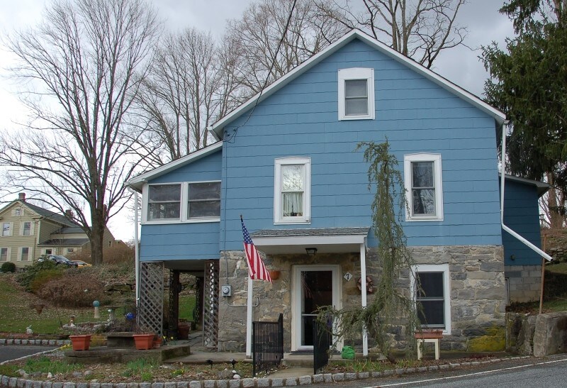 Primary Photo - 7 Millbrook Rd
