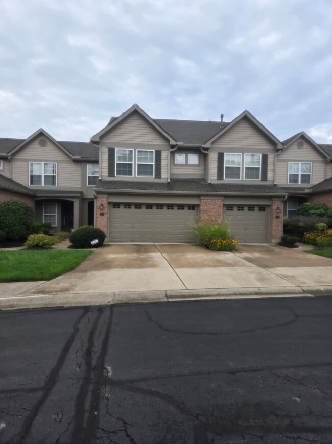 Building Photo - 6293 Edgewater Dr