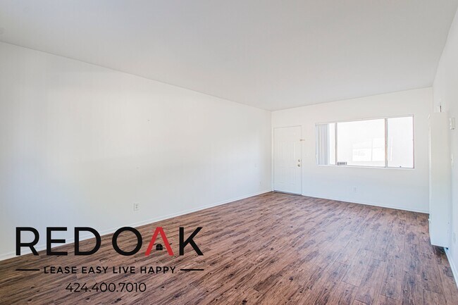 Building Photo - 400 N Mentor Ave
