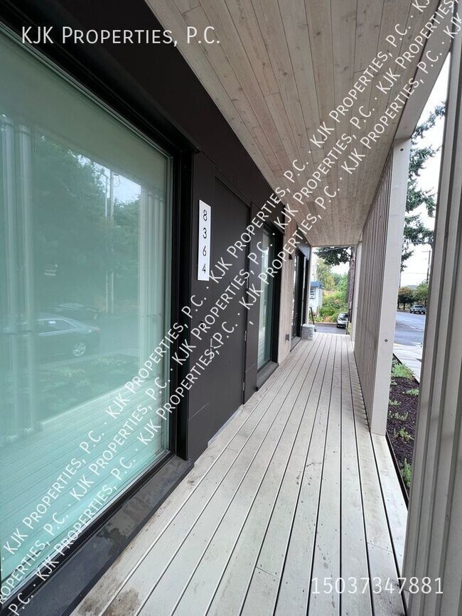 Building Photo - Solar Powered 1 Bedroom Apartment in Popul...