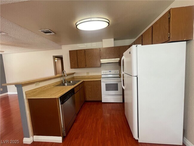 Building Photo - 2742 Alicialynn Way