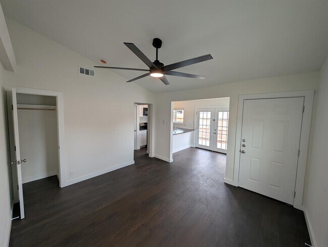 Foto del edificio - 2905 Parker Ln