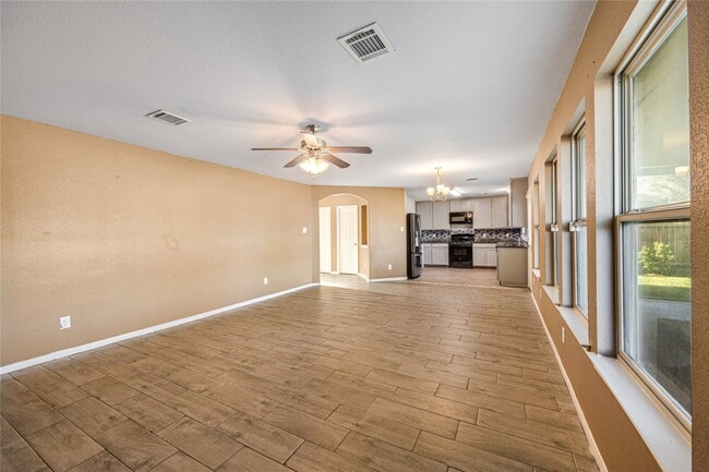 Building Photo - 12747 Highmanor Dr