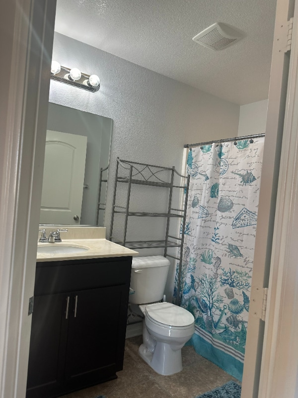 Building Photo - 1460 Mockingbird Ct