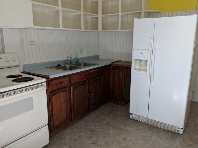 Building Photo - 1245 E Dayton St