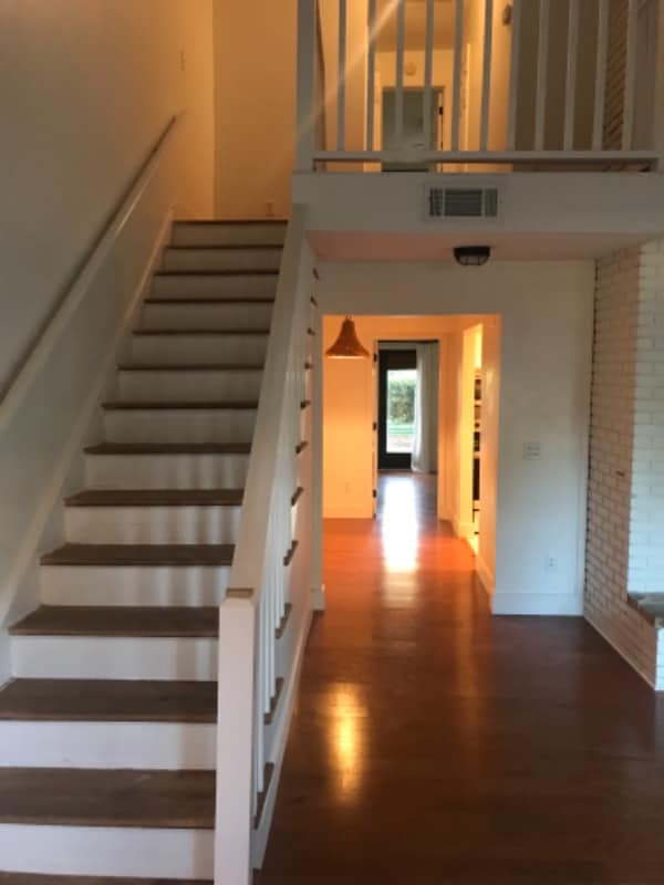 Building Photo - 205 Ventura Pl