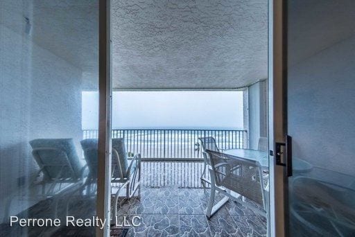 Building Photo - 1505 N Highway A1a
