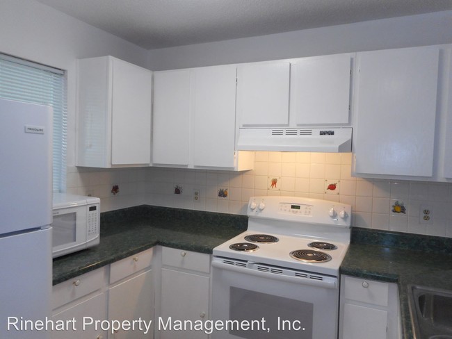 Building Photo - 1596 Eagles Pl