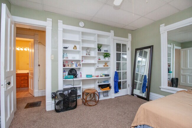 bedroom shelves - 1003 Clay St