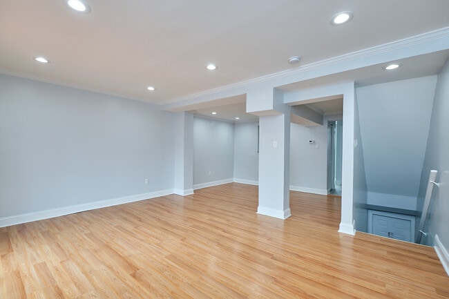 Building Photo - 2616 Sherman Ave NW