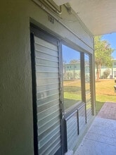 Building Photo - 1911 NE 8th Ct