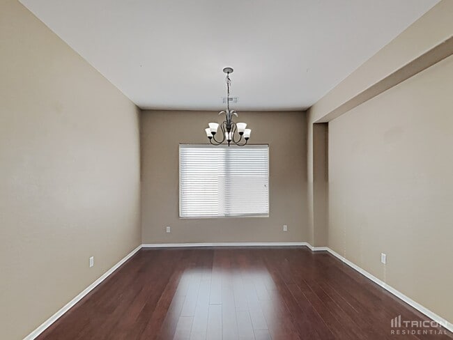 Building Photo - 10117 W Luxton Ln