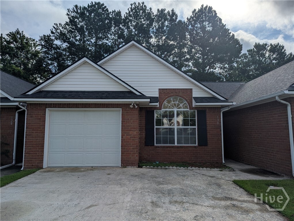 Primary Photo - 130 Towne Pk Dr