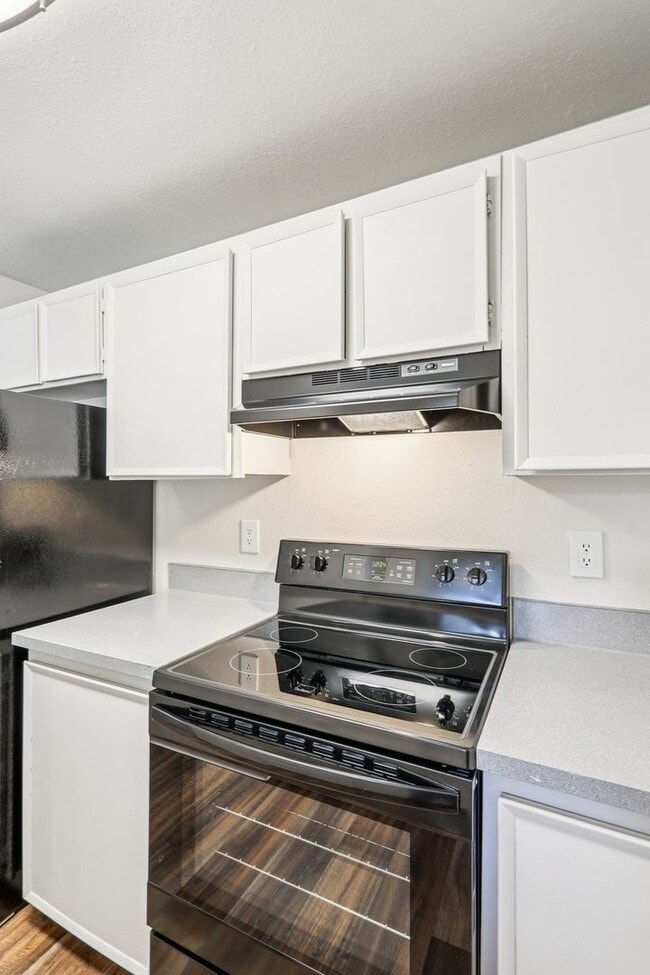 Interior Photo - Welcome Home to James Apartment Lakewood , WA