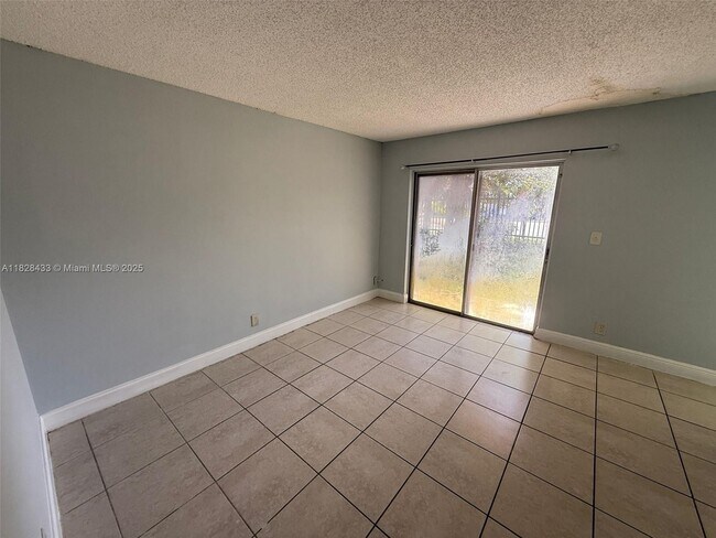 Building Photo - 95 NE 41st St
