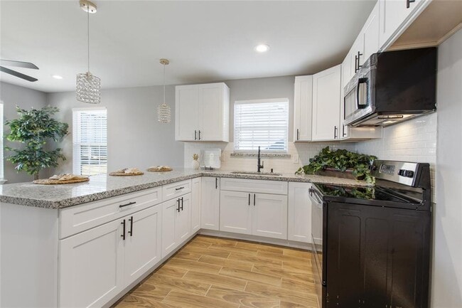 Building Photo - 711 Hamon Dr
