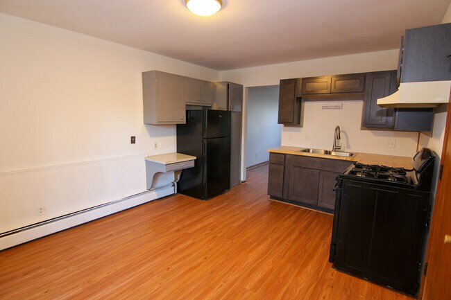 Foto del edificio - 590 54th St SE